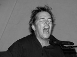 André Manuel tijdens Mañana Mañana (Hummelo 2014, foto: Harold Pelgrom)