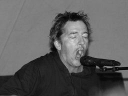 André Manuel tijdens Mañana Mañana (Hummelo 2014, foto: Harold Pelgrom)