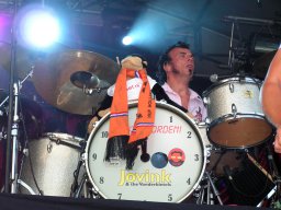 Hans Bouman (Mongo) van Jovink & de Voederbietels (Flophouse Toldijk 2006, foto: Harold Pelgrom)