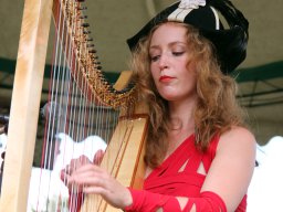 Mechteld de Jongh tijdens Mañana Mañana (Hummelo 2013, foto: Harold Pelgrom)