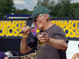 CD Presentatie Normaal door Hendrik Haverkamp (Lichtenvoorde 2009, foto: Harold Pelgrom)