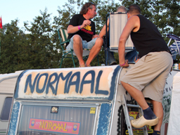 Høkersweekend Normaal bij café De Tol (Zelhem 2010, foto: Harold Pelgrom)