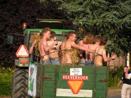 Høken bij Flophouse in Toldiek (Toldijk 2006, foto: Harold Pelgrom)