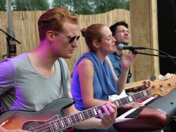 Qeaux Qeaux Joans tijdens Mañana Mañana (Hummelo 2013, foto: Harold Pelgrom)