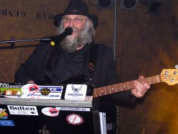 Hein Migchelbrink van The Spitfires (Hummelo 2006, foto: Harold Pelgrom)