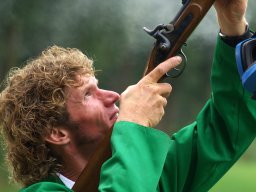 Vogelschieten tijdens het Volksfeest (Hummelo 2009, foto: Harold Pelgrom)